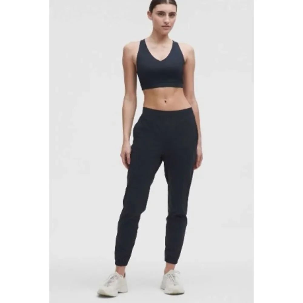 Lululemon Adapted State High-Rise Jogger *Short Women's Sz. 10